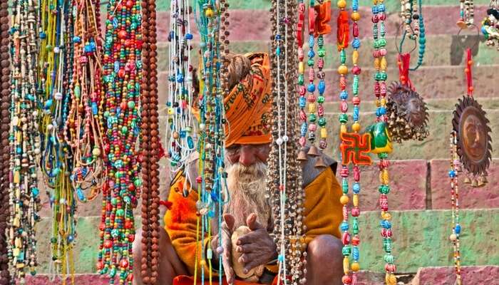 Discover Varanasi’s Handloom and Craft Legacy